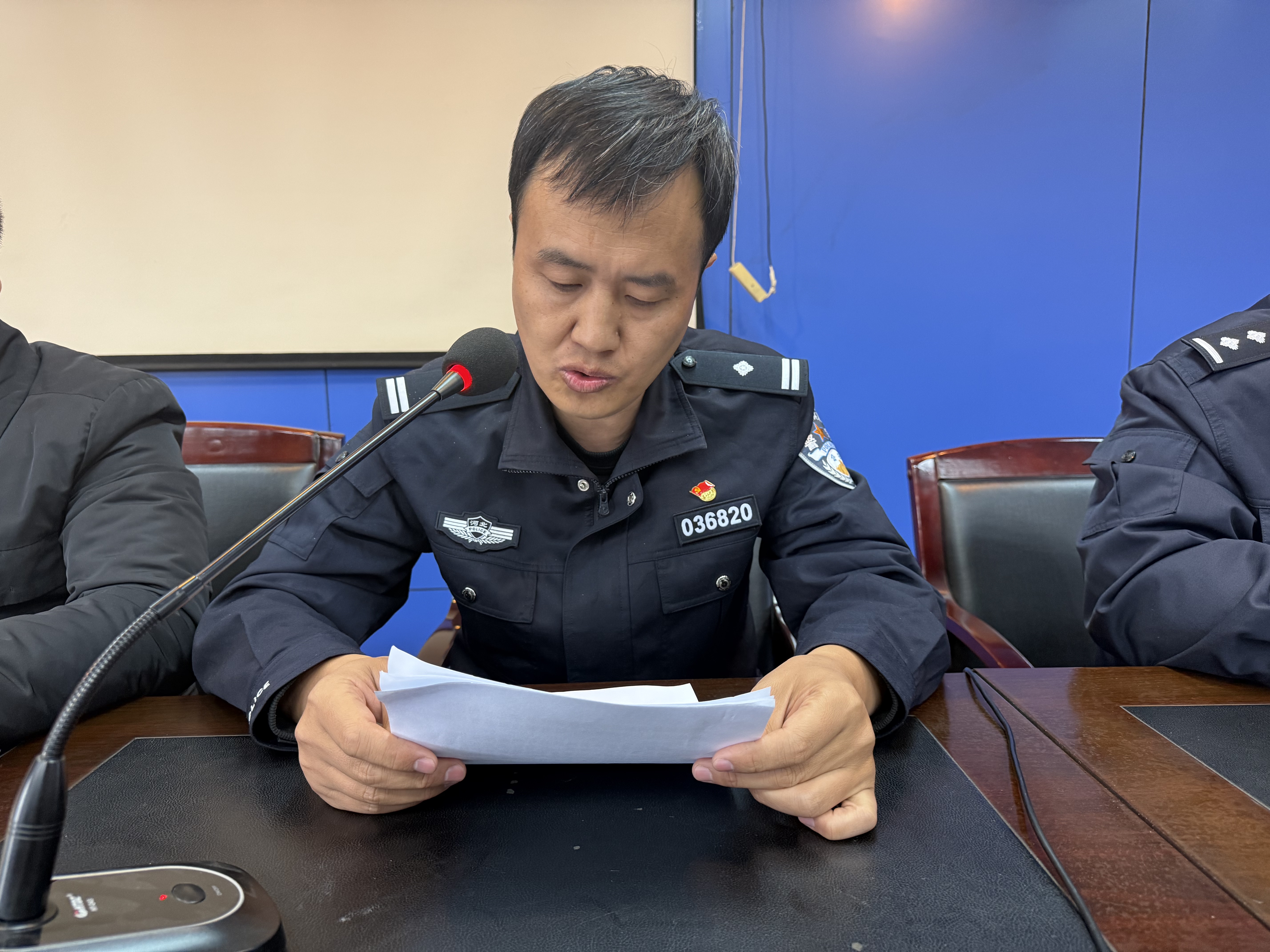 钳队.jpg